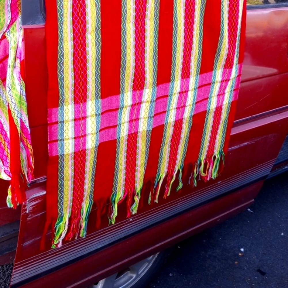 Gorgeous table runner cloth